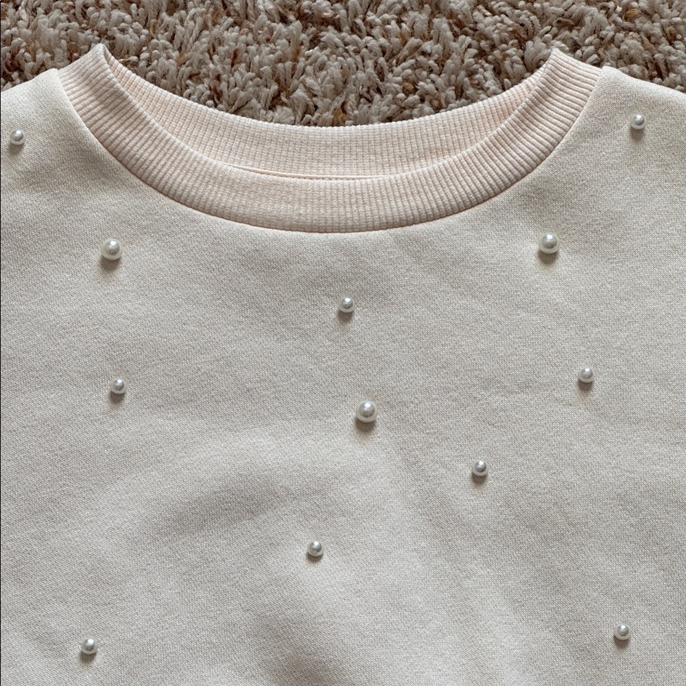 H&M Cream Top - Picture 3 of 6